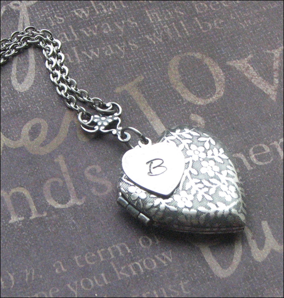 Personalized Heart Locket Necklace Initial Necklace Etsy