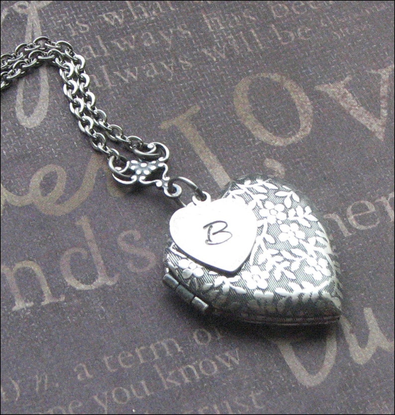 Personalized Heart Locket Necklace Initial Necklace Etsy