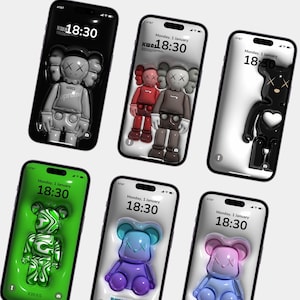 以下が含まれることがあります： カラフルな漫画のキャラクターが描かれた、6つの異なる携帯電話の画面のモックアップ。キャラクターは3Dスタイルで、プラスチックでできているように見えます。携帯電話の画面はすべて、午後6時30分と1月1日（月曜日）の日付を表示しています。