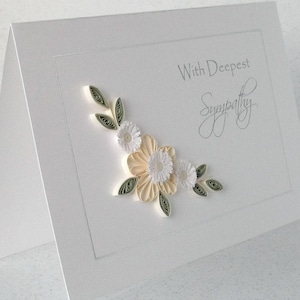 Carte faite main, condoléances, fleurs en papier quilling