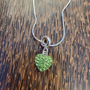 Silver tone August Peridot Birthstone Heart 18&quot; Necklace