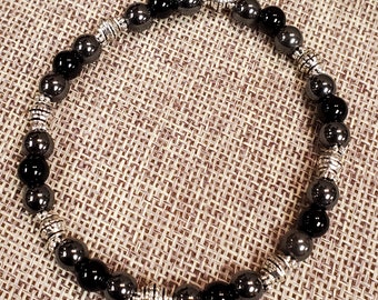 Onyx, hematite, and pewter stretch bracelet