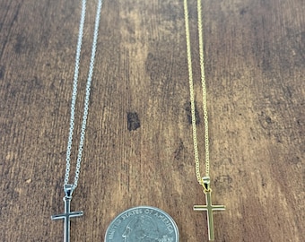 Collier pendentif croix