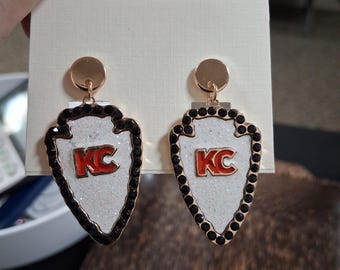 White KC Arrowhead post Drop Earrings