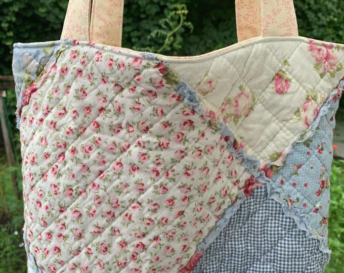 Quilted Tote Bag Patchwork Quilted Shabby Chic Everyday Tote for Mom Floral Cotton Patchwork Bag