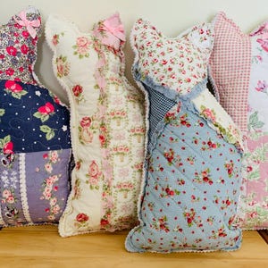 Quilted Cat Pillows Patchwork Floral Pet Pillows for Cat Lovers