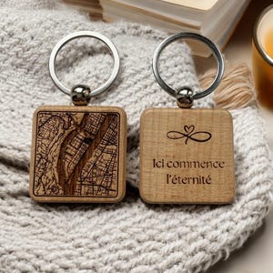 Porte-clé personnalisé avec carte, porte clé en bois carré à deux faces, pendentif pour clé, cadeau idéal couple, amitié ou mariage