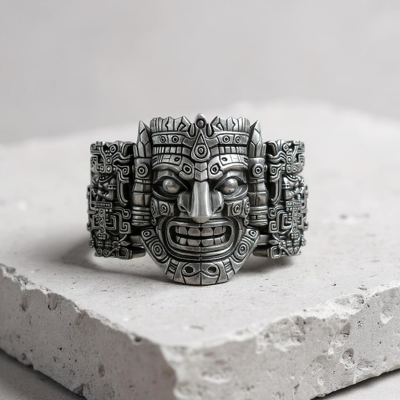 Aztekisk krigarring | Oxiderat silver | Tribal maskdesign | Handgjorda smycken | Statementring bild 1