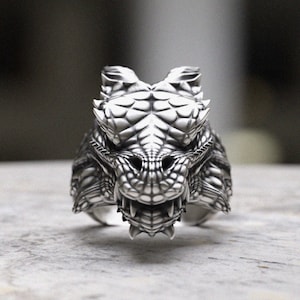 Dragon Ring 925 Sterling Silver, Gothic Dragon Head Ring with Scale Armor Design, Fantasy Statement Ring for Men, Medieval Jewelry