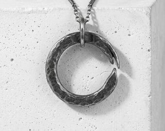 Enso Circle Pendant in 925 Sterling Silver, Oxidized Hammered Zen Karma Necklace, Handcrafted Minimalist Jewelry