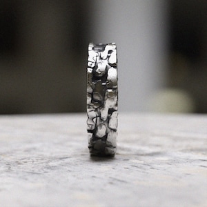 Textured Silver Band Ring | 925 Sterling Silver Hammered Ring | Men&#39;s Women&#39;s Wedding Band | Rustic Nature Jewelry | Gift for Him Her