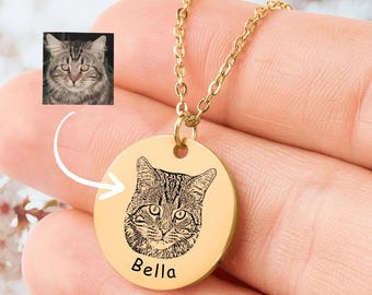 Custom Cat Portrait Necklace • Personalized Pet Gifts for Mom, Best Friend, Daughter, Son • Cat Mom Gift Pet Necklace • Custom Kitty Jewelry