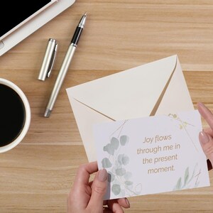 Tarjetas de Afirmaciones de Gratitud / Baraja Imprimible de Autocuidado y Atención Plena / 30 Frases Positivas Diarias (PDF Digital)