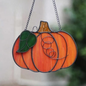 Handmade Stained Glass Pumpkin Suncatcher – Fall Halloween Window Hanging Decor