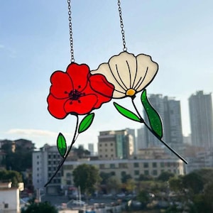 Handcrafted Stained Glass Flower Suncatcher – Elegant Window Hanging for Mother&#39;s Day & Home Decor