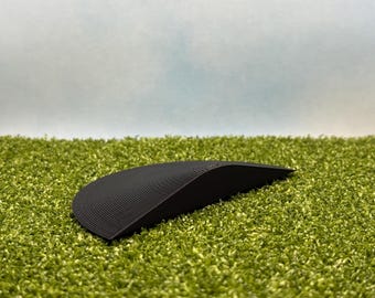 Semi-Circular Putting Green Slope Trainer – 15 Degrees