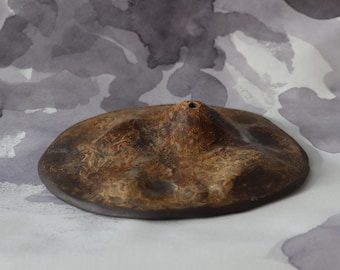 Mountain range incense burner