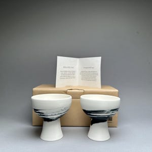 Tazas de campanas con pinceladas coreanas, tazas de porcelana premium tradicionales hechas a mano para sake, soju, té y shochu, artículos para beber con campanas auténticos y únicos.