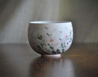 手作り陶器茶碗：緑釉梅花湯呑