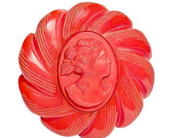 Vintage 2 3/4" baquelita roja y celuloide cameo broche baquelita redondo cameo pin grande cameo pin