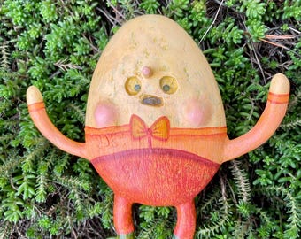 Handmade Humpty Dumpty Sculpture: Paper Mache Spring Wall Art