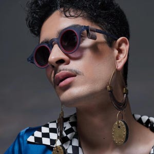 Round Dark Shades