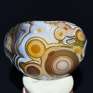 Beautiful Gobi Agate Eye Agate Stone From Mongolia, Natural Desert Tumbled Palm Stone, Healing Agate, Unique Gift. #522