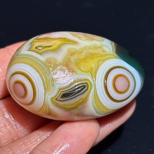 Beautiful Gobi Agate Eye Agate Stone From Mongolia, Natural Desert Tumbled Palm Stone, Healing Agate, Unique Gift.