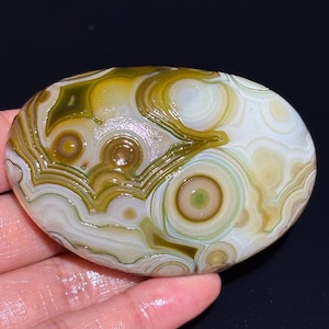 Beautiful Gobi Agate Eye Agate Stone From Mongolia, Natural Desert Tumbled Palm Stone, Healing Agate, Unique Gift. #465