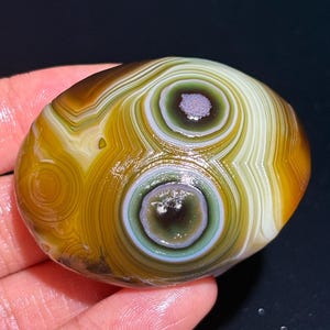 Beautiful Gobi Agate Eye Agate Stone From Mongolia, Natural Desert Tumbled Palm Stone, Healing Agate, Unique Gift.