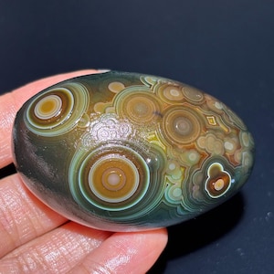 Beautiful Gobi Agate Eye Agate Stone From Mongolia, Natural Desert Tumbled Palm Stone, Healing Agate, Unique Gift. #502