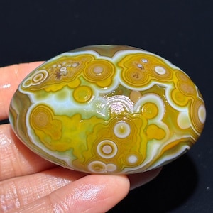 Beautiful Gobi Agate Eye Agate Stone From Mongolia, Natural Desert Tumbled Palm Stone, Healing Agate, Unique Gift. #102