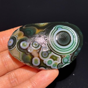 Beautiful Gobi Agate Eye Agate Stone From Mongolia, Natural Desert Tumbled Palm Stone, Healing Agate, Unique Gift. #60