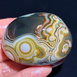 Beautiful Gobi Agate Eye Agate Stone From Mongolia, Natural Desert Tumbled Palm Stone, Healing Agate, Unique Gift.
