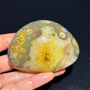 Beautiful Gobi Agate Eye Agate Stone From Mongolia, Natural Desert Tumbled Palm Stone, Healing Agate, Unique Gift. #158