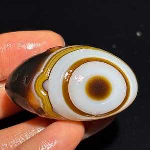 Beautiful Gobi Agate Eye Agate Stone From Mongolia, Natural Desert Tumbled Palm Stone, Healing Agate, Unique Gift.