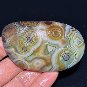 Beautiful Gobi Agate Eye Agate Stone From Mongolia, Natural Desert Tumbled Palm Stone, Healing Agate, Unique Gift. #391