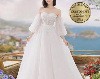 Maßgeschneidertes Elfenbein-Hochzeitskleid, 3D-Brautkleid mit Blumenapplikation, Off-the-Schulter-Tüllärmelkleid, maßgeschneiderte Hochzeitskleidung, auf Bestellung