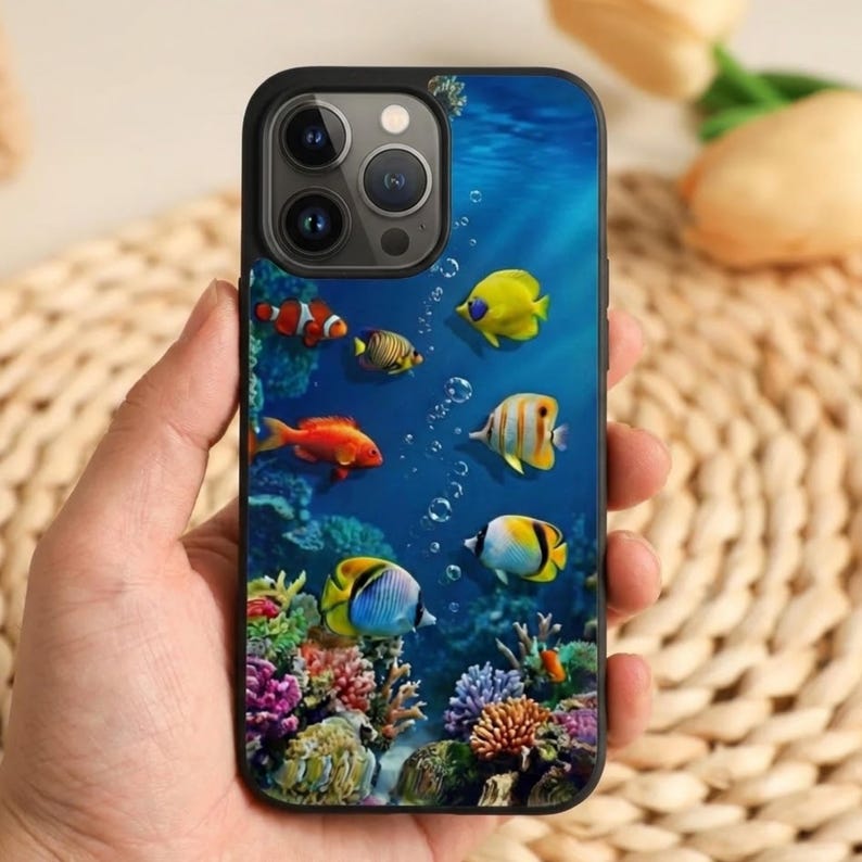 Capa para celular Frutiger Aero – Capa para iPhone 17 com estampa de peixes de aquário + Todos os iPhones e séries Samsung imagem 8