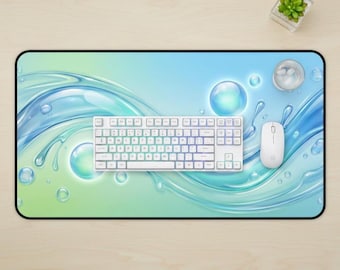 Könnte beinhalten: Eine rechteckige Schreibtischunterlage mit einem Farbverlauf von Hellgrün zu Blau, einem fließenden Wasserwellenmuster und schwebenden Blasen. Eine weiße mechanische Tastatur und eine weiße Computermaus liegen auf der Unterlage.