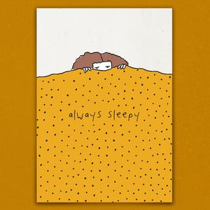 Arte de pared ilustrativo Always Sleepy, obra de arte de color amarillo brillante, arte de impresión con estilo contemporáneo y divertido, cita linda para arte de pared, póster elegante