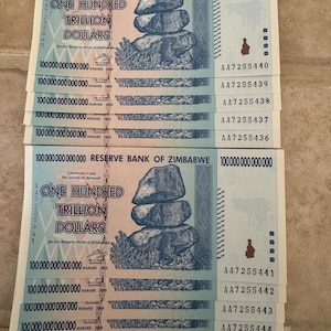 Lot of 10 - Zimbabwe 100 Trillion Dollar Banknotes, AA-2008, P-91, Uncirculated