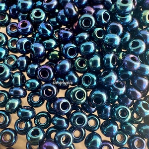 Iris Blue 8/0 Czech Preciosa Glass Seed Beads 10-Grams