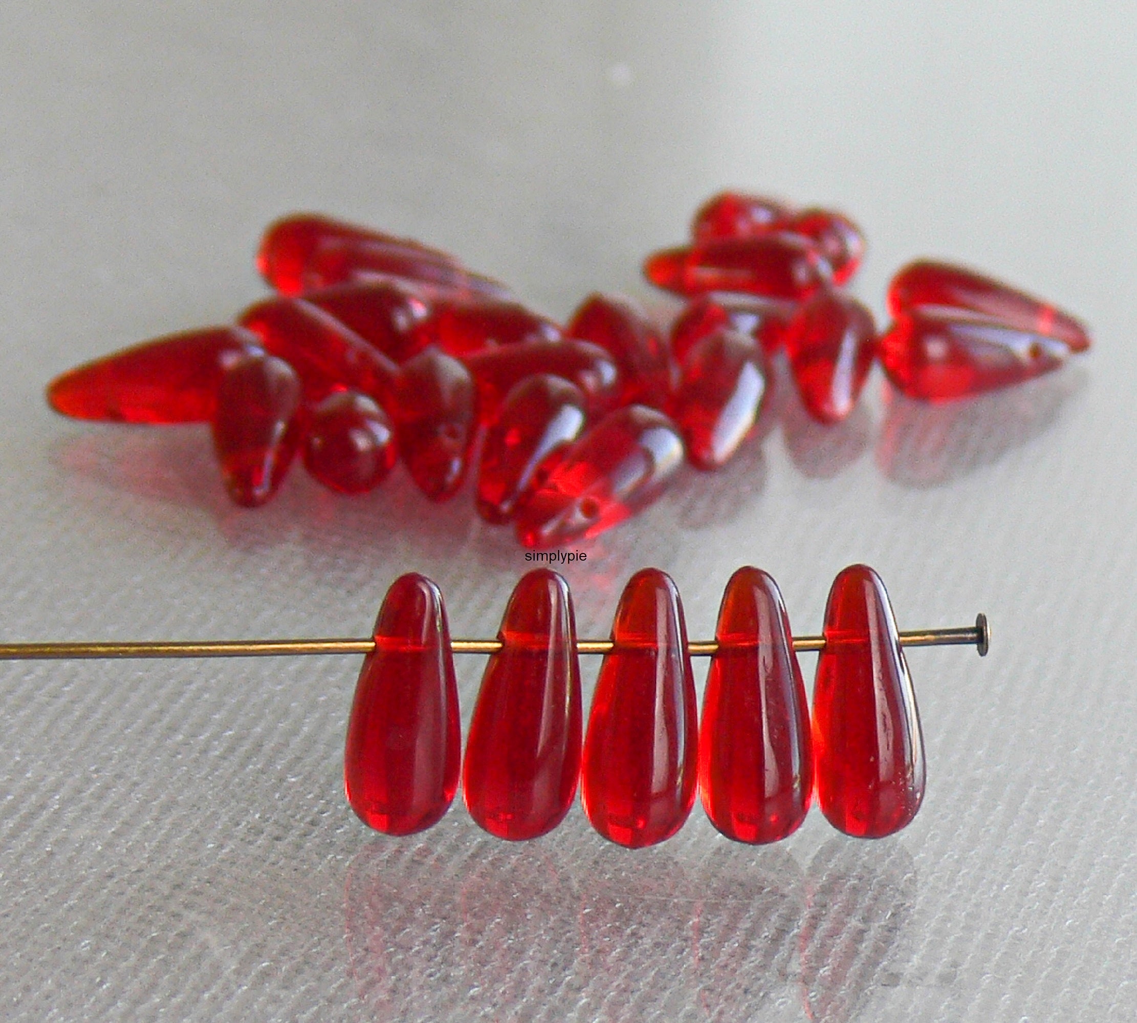 Red Siam Drops Czech Glass Beads 25 Pcs 5x12mm Teardrops
