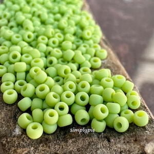 Frosted Sour Apple 11/0 TOHO 10g Glass Seed Beads