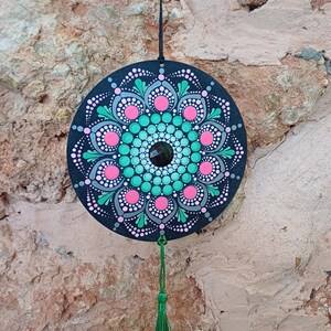 Mandala a punti da appendere al muro - dipinto a mano - regalo per la meditazione immagine 10