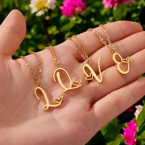 Collar con inicial de corazón para mujer, collar con inicial personalizada, joyería con nombre personalizado, regalo para ella, collar de corazón dorado, regalo de corazón para mamá