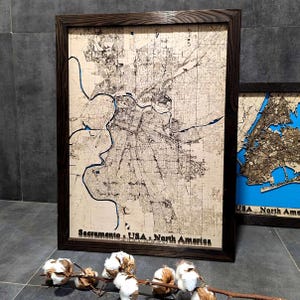 Carte de localisation unique en bois de Sacramento, art mural en bois personnalisé personnalisé, carte de la ville gravée et découpée au laser, carte en bois de toutes les villes du monde