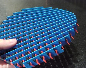 Stretchy fidget