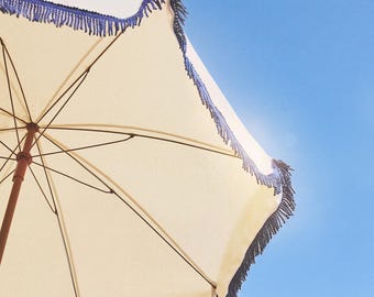 Beach umbrella with fringe